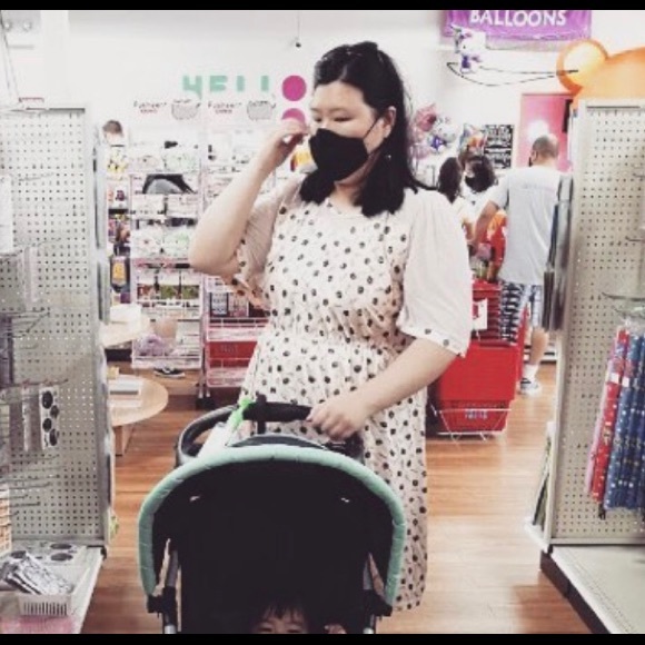 Meet your Posher, Serena - Picture 2 of 2